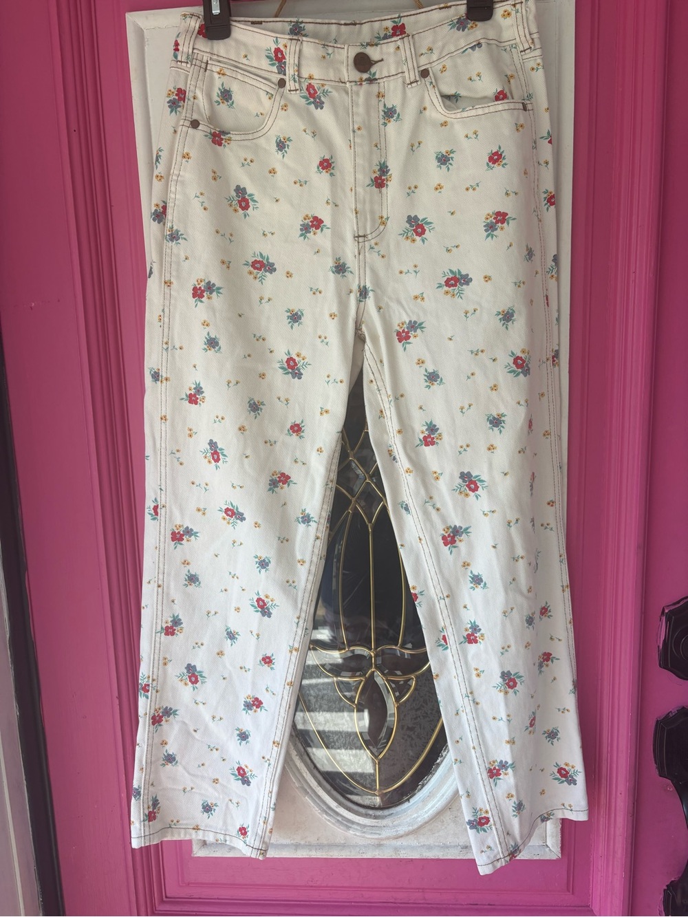 RARE Wrangler White Floral Straight Leg Jeans - Picture 3 of 15